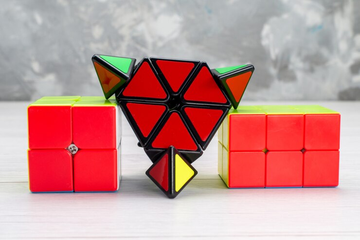 colorful-toy-constructions-designed-shaped-reded-light-toy-plastic_140725-32011