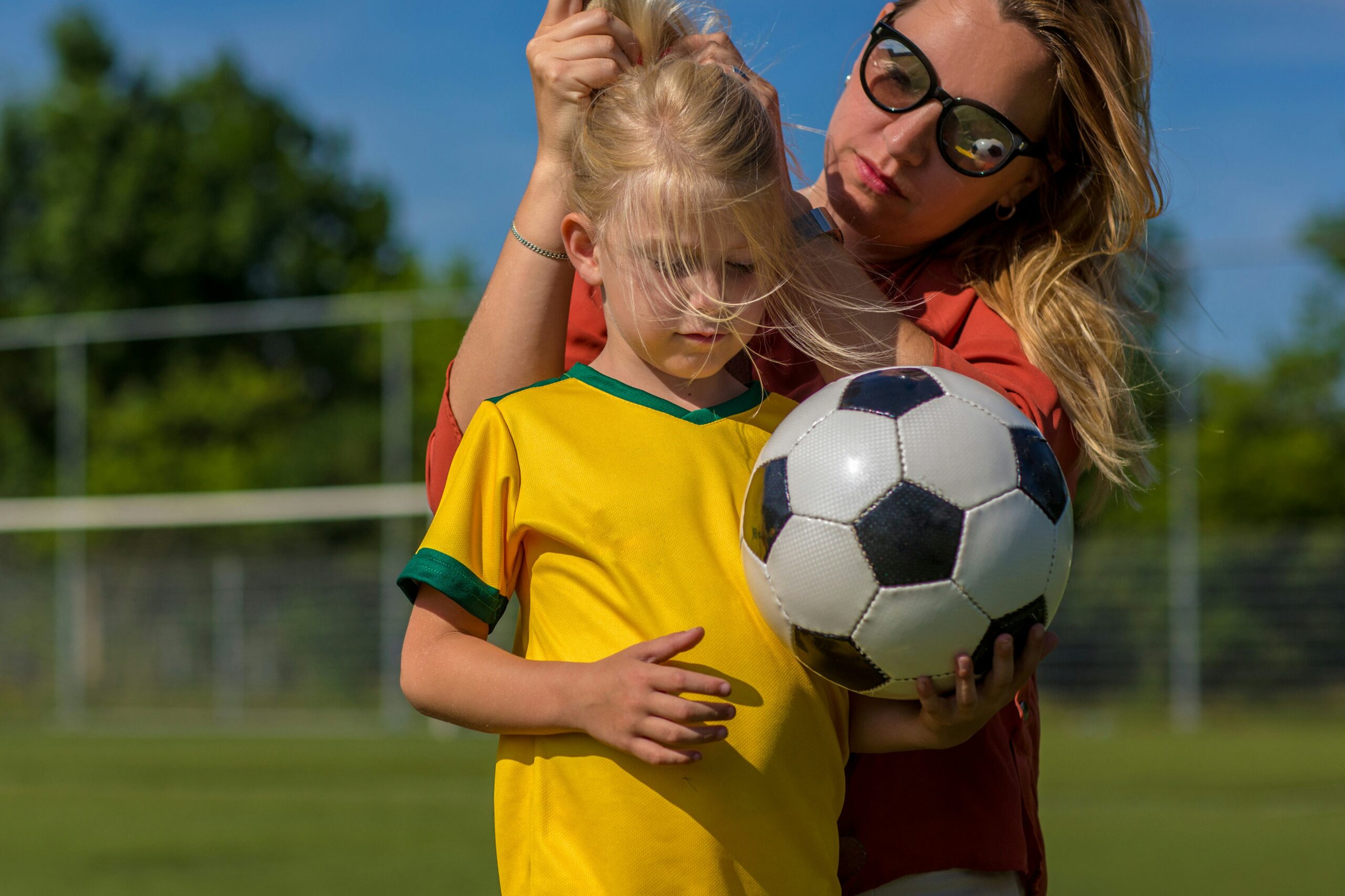 Soccermommworld.com logo – The ultimate hub for soccer moms and family-friendly activities